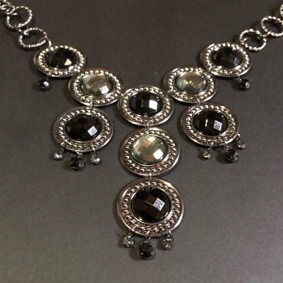 Black Sparkly Statement Necklace NWOT - Picture 4 of 12